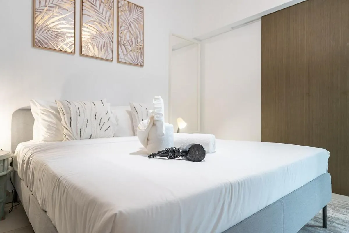 Cozy Loft In Downtown With Greenery View, Sleeps 4 Apartman Dubaj