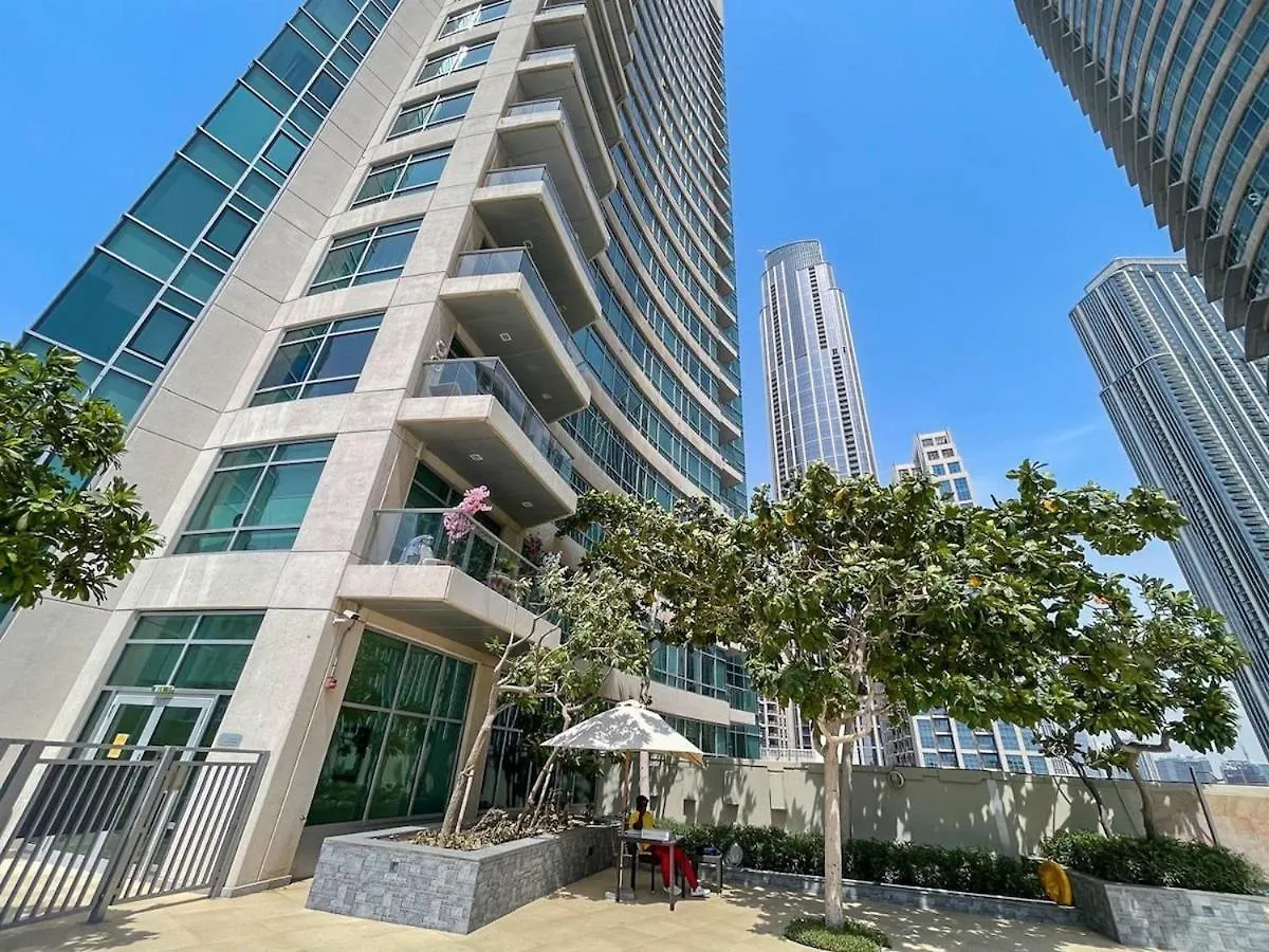 Cozy Loft In Downtown With Greenery View, Sleeps 4 Apartment Dubai