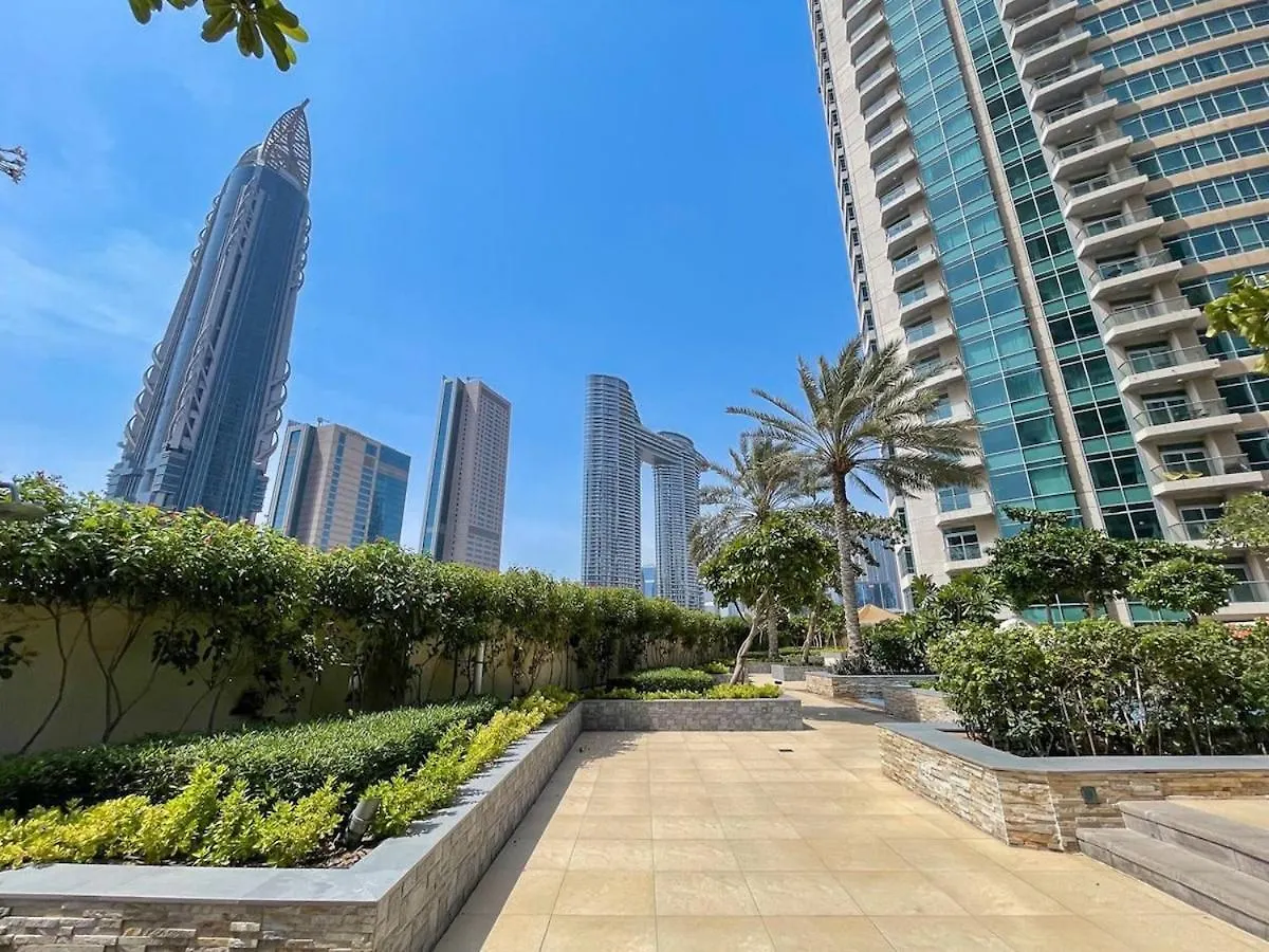 Cozy Loft In Downtown With Greenery View, Sleeps 4 Apartment Dubai