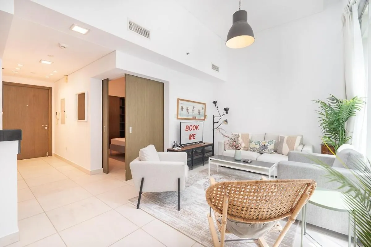 Cozy Loft In Downtown With Greenery View, Sleeps 4 Apartment Dubai